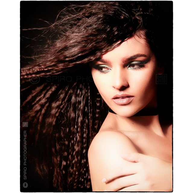 Photo by SPIRO / Photographer @spiro_photographer. Model, Makeup & hair: @valery_makeupmx Retrato de Bella Mujer. Portrait Gorgeous Woman Valeri Iturbe